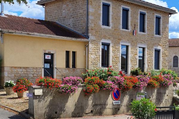 mairie de Pirajoux